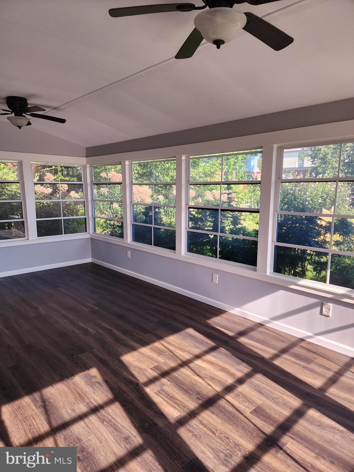 EDNOR GARDENS - LAKESIDE - Residential