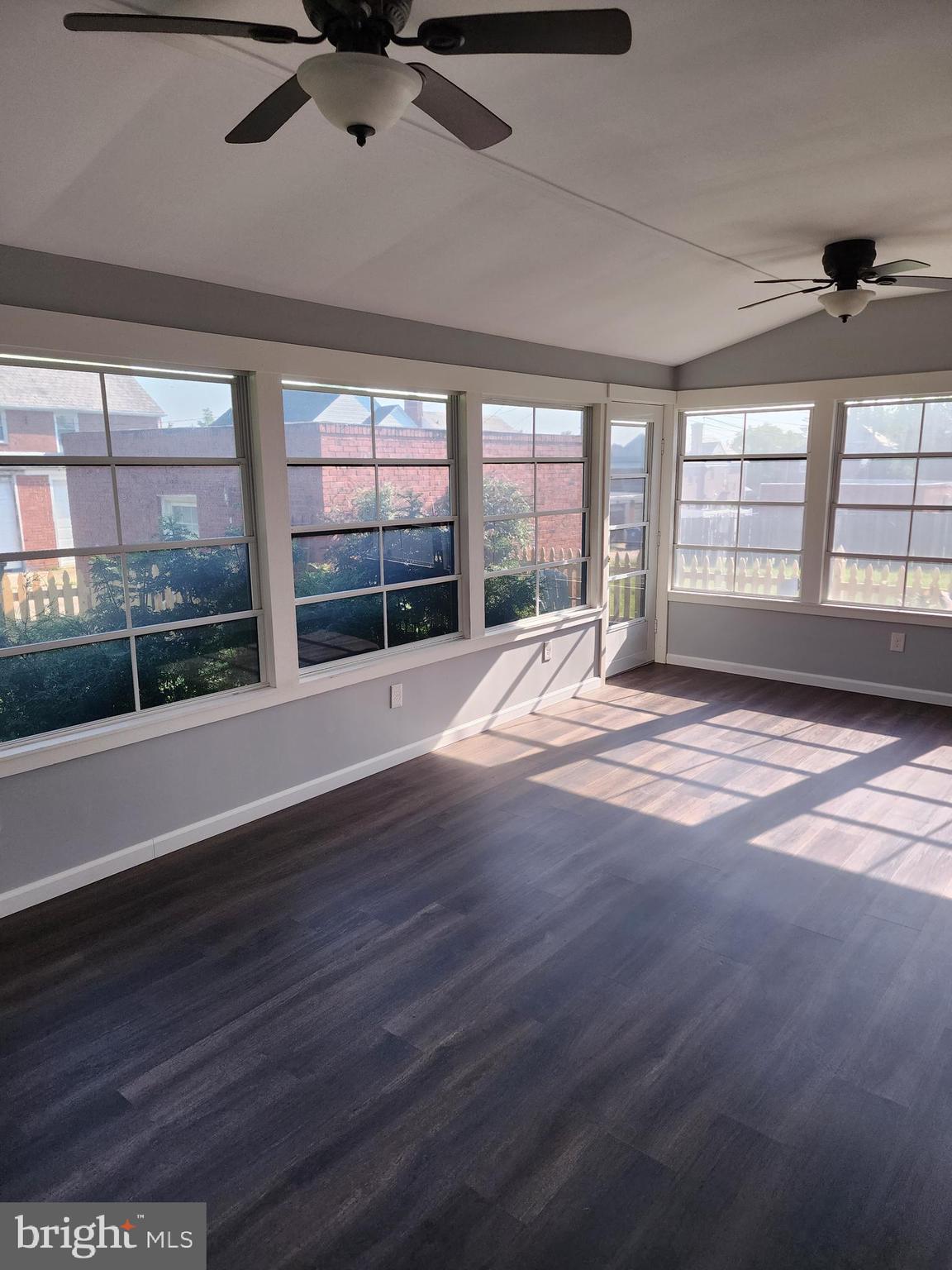 EDNOR GARDENS - LAKESIDE - Residential