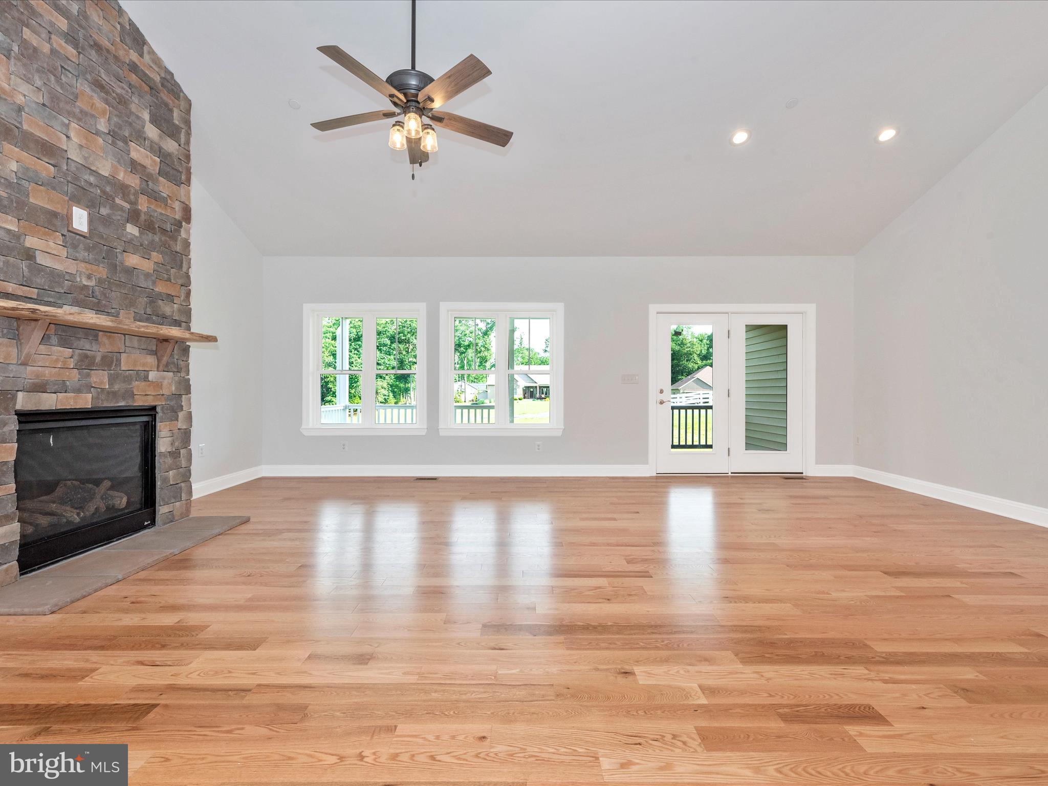 MULLINEAUX CHANCE - Residential