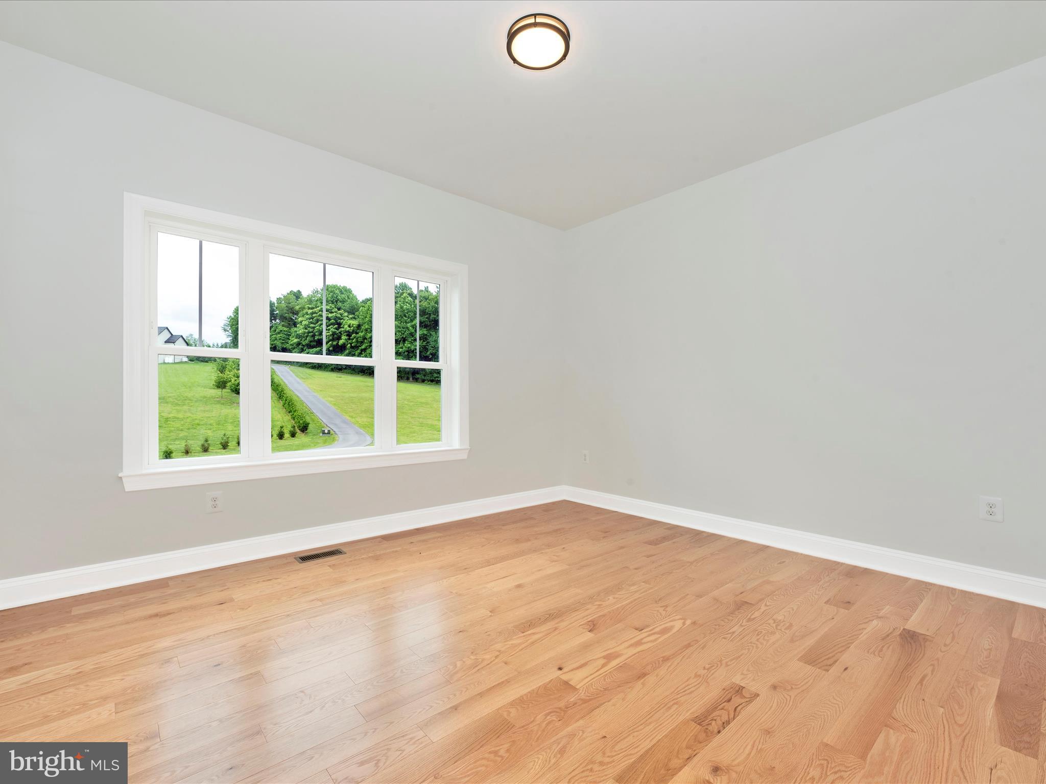 MULLINEAUX CHANCE - Residential