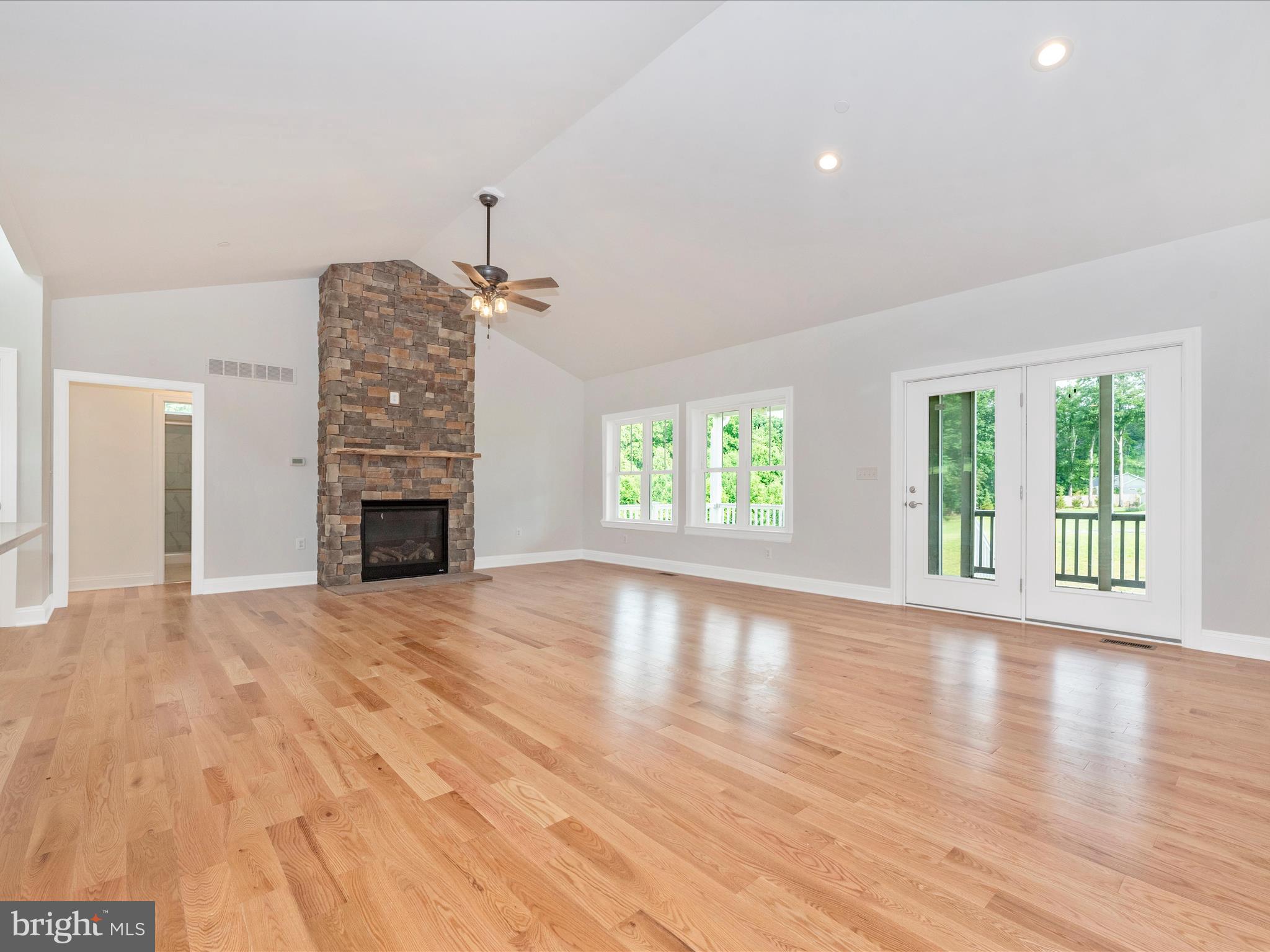 MULLINEAUX CHANCE - Residential