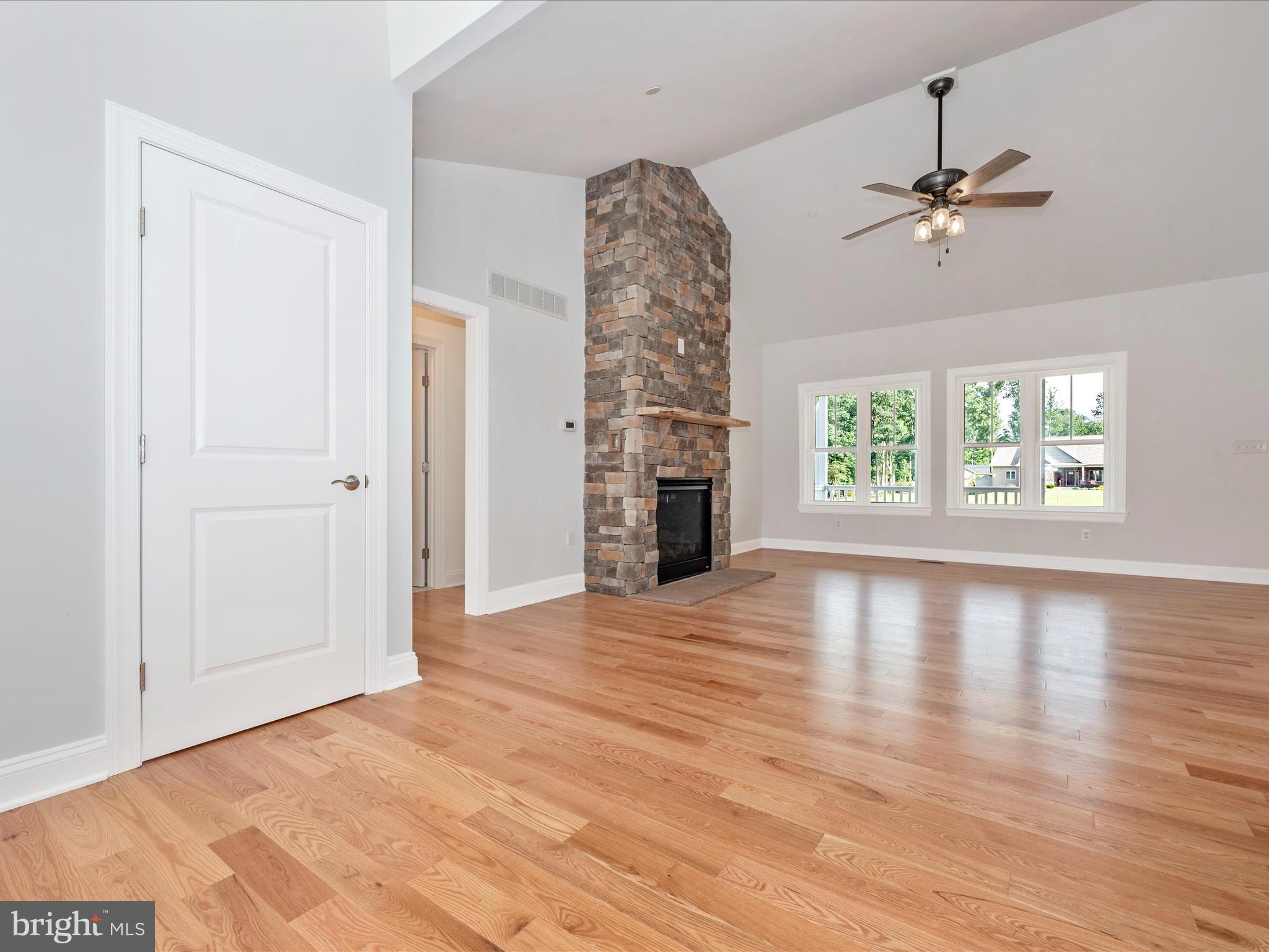 MULLINEAUX CHANCE - Residential