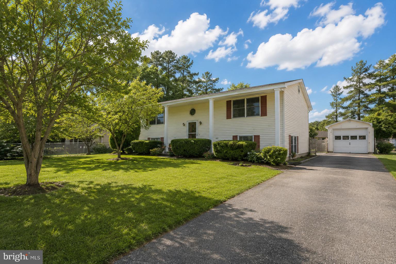 EASTMAN HEIGHTS - Residential
