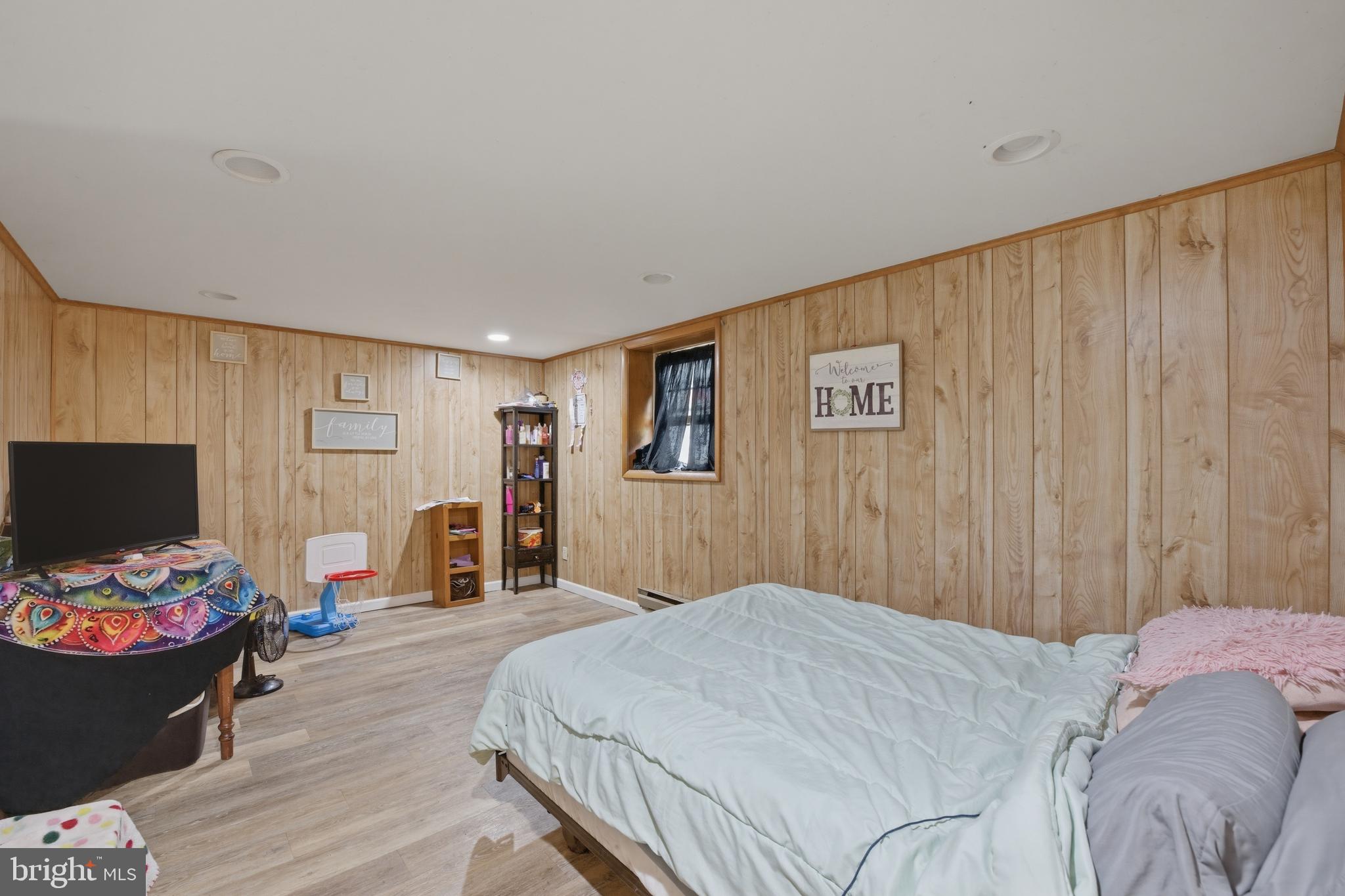 EASTMAN HEIGHTS - Residential