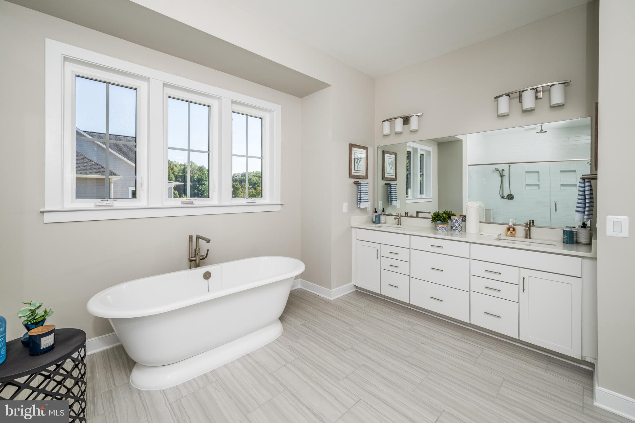 ROCK ISLAND LANDING - Residential