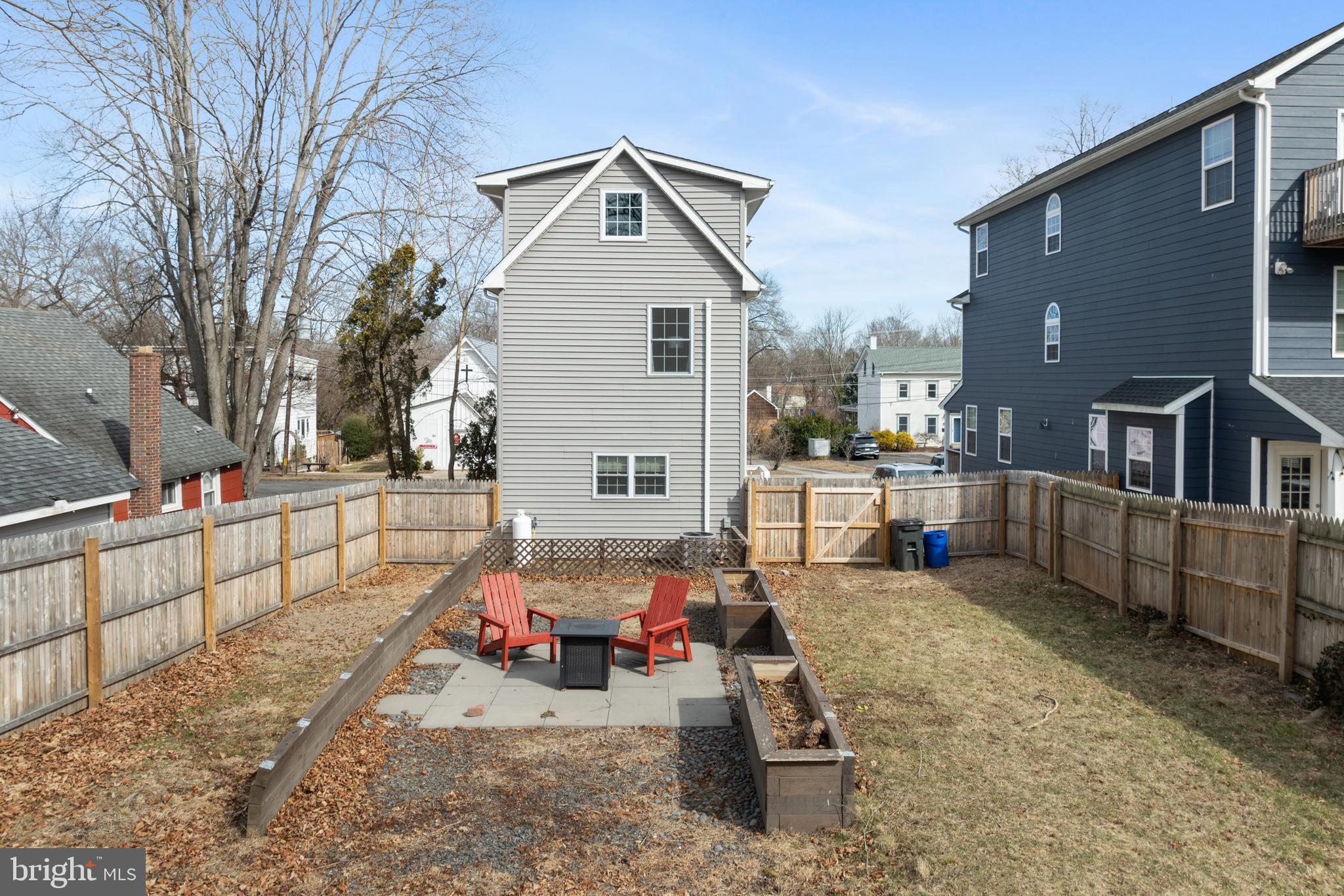 YARDLEY COMMONS - Residential