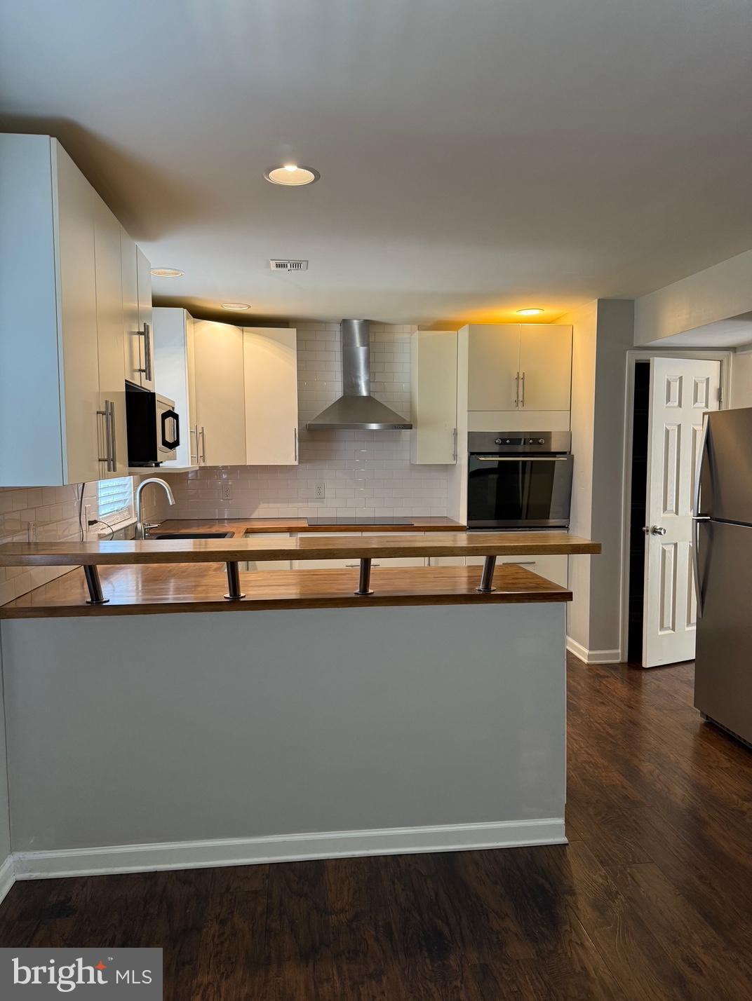 STONEHEDGE - Residential Lease