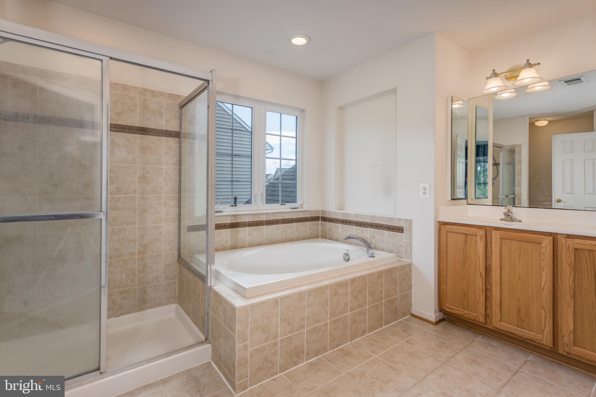 THE VILLAGE OF WASHINGTON TRAIL - Residential