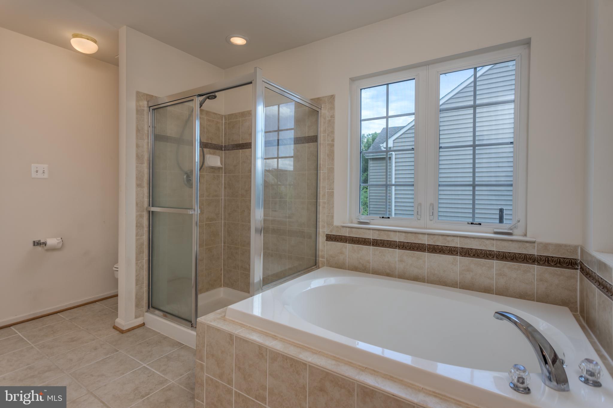 THE VILLAGE OF WASHINGTON TRAIL - Residential