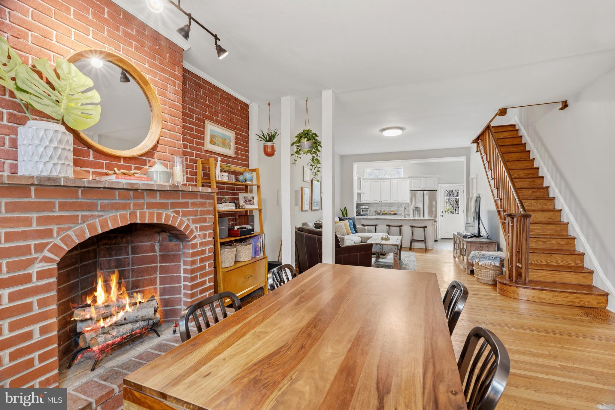 FAIRMOUNT - Residential