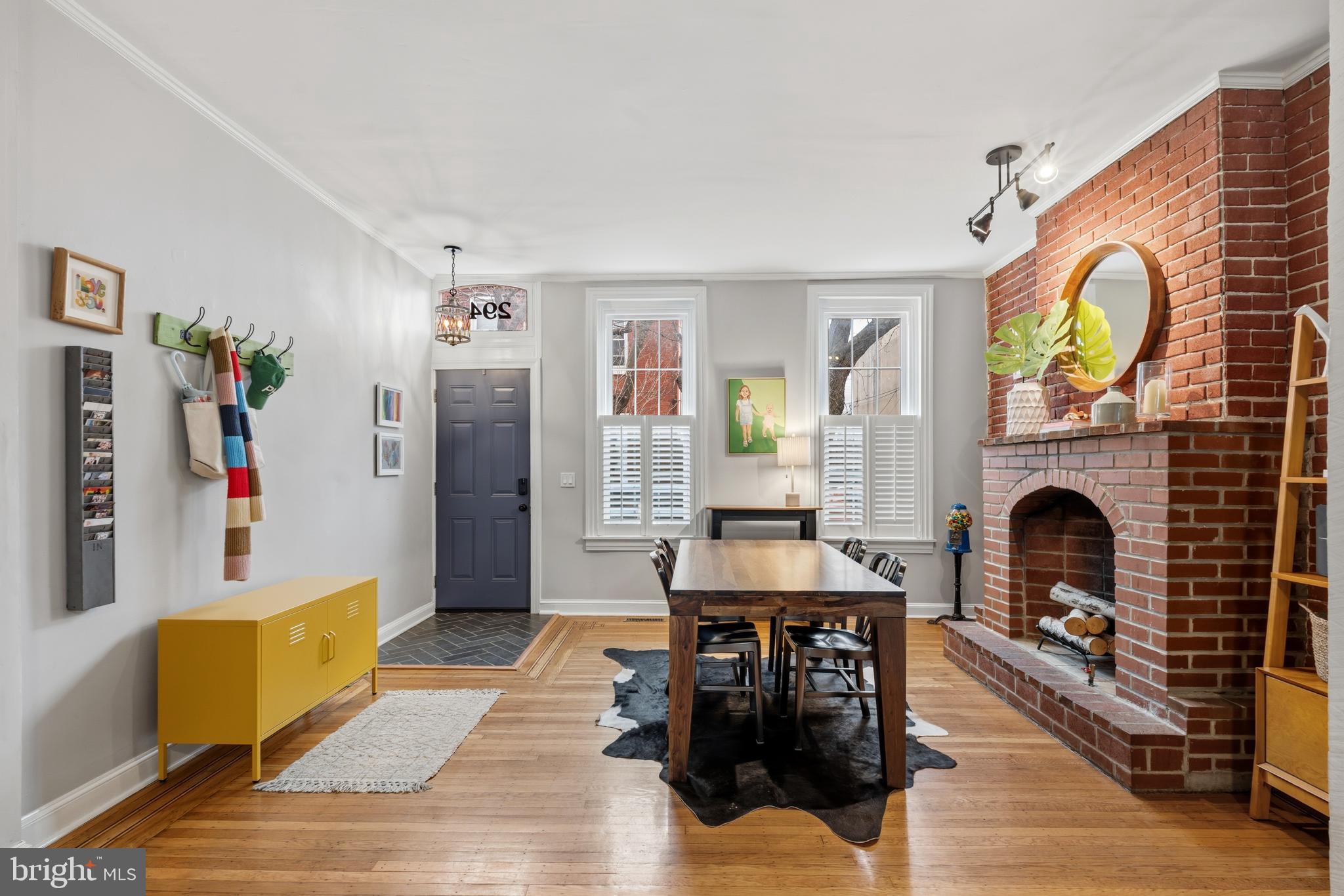 FAIRMOUNT - Residential