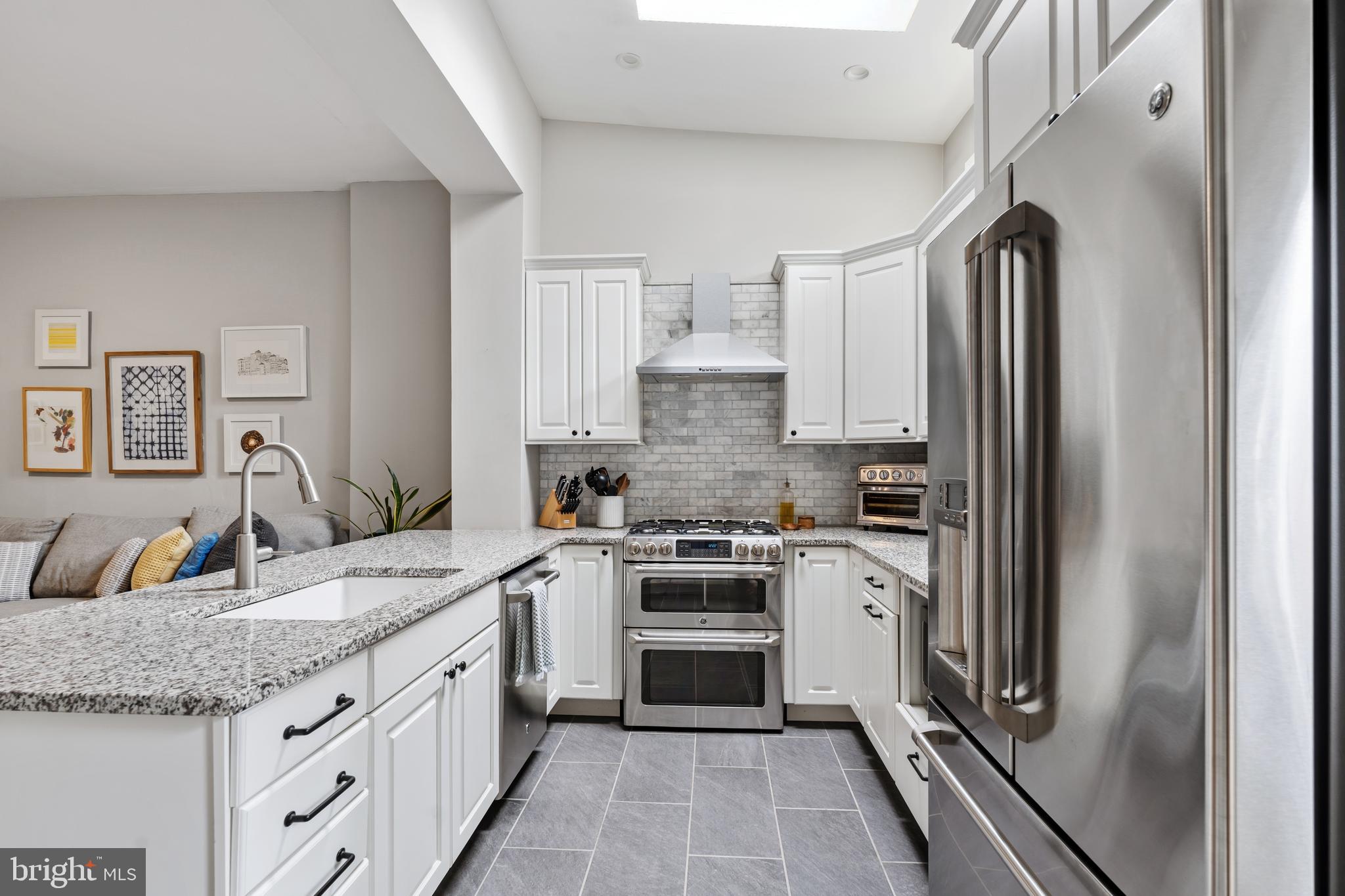 FAIRMOUNT - Residential