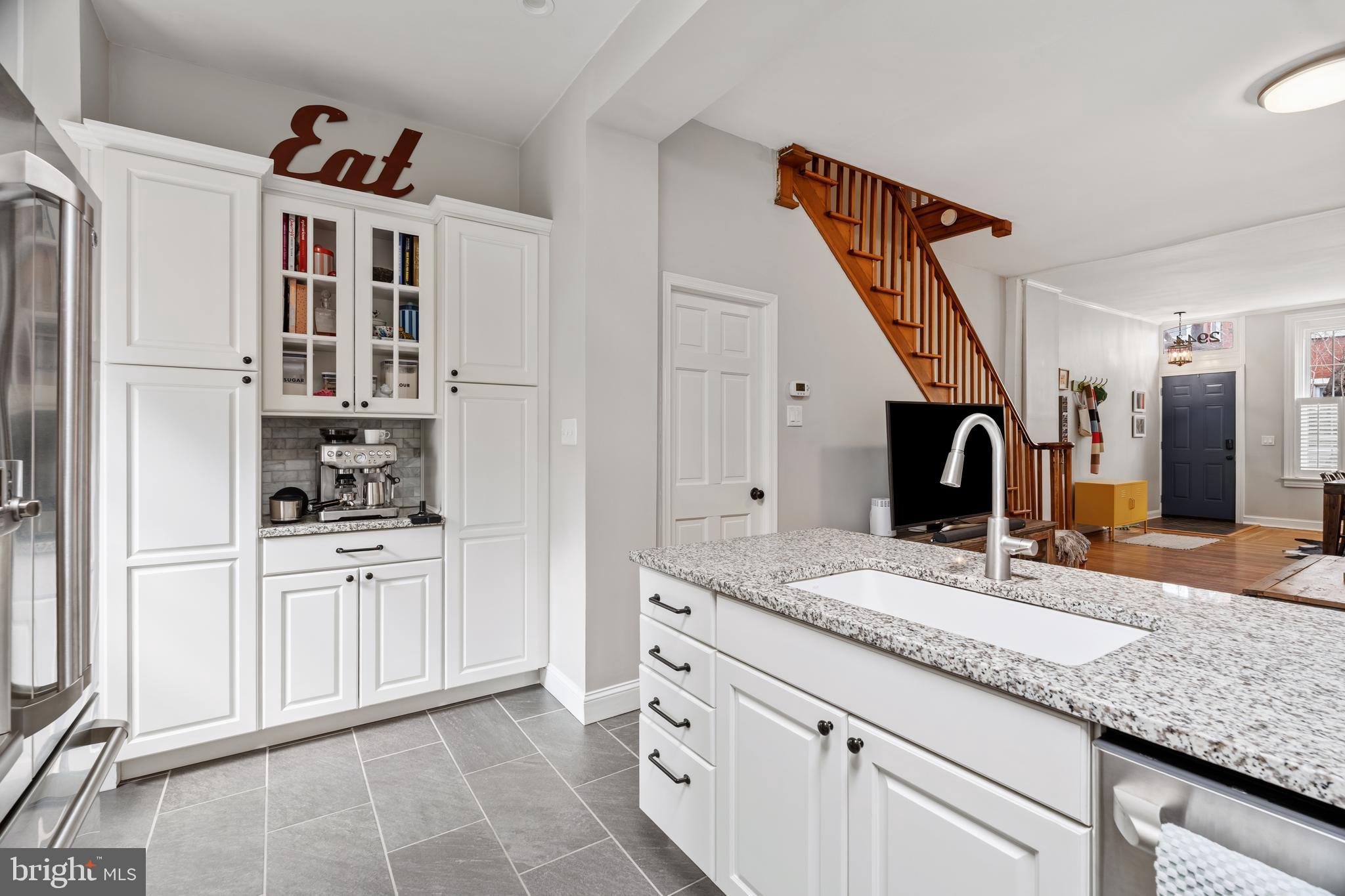 FAIRMOUNT - Residential