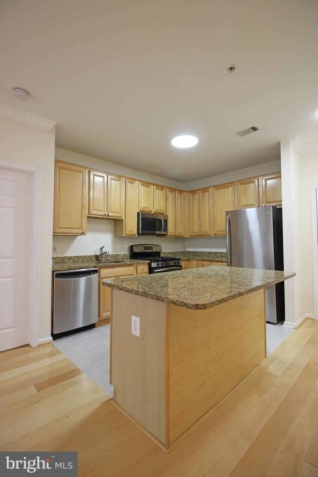 9486 VIRGINIA CENTER BOULEVARD 203