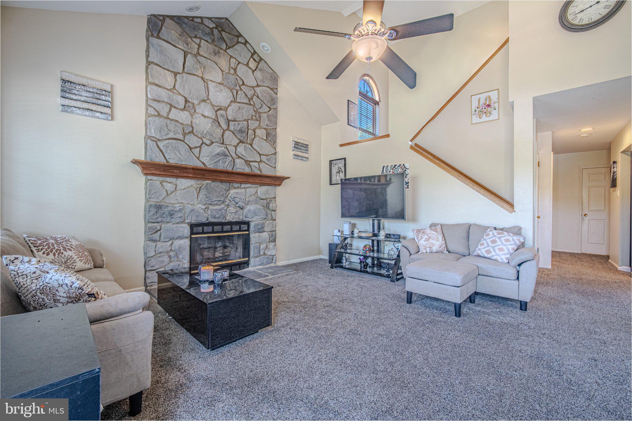 337 PONDVIEW DRIVE