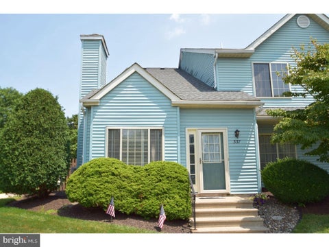 Photo of 337 Pondview Drive, HARLEYSVILLE, PA 19438 (MLS # PAMC2185522)