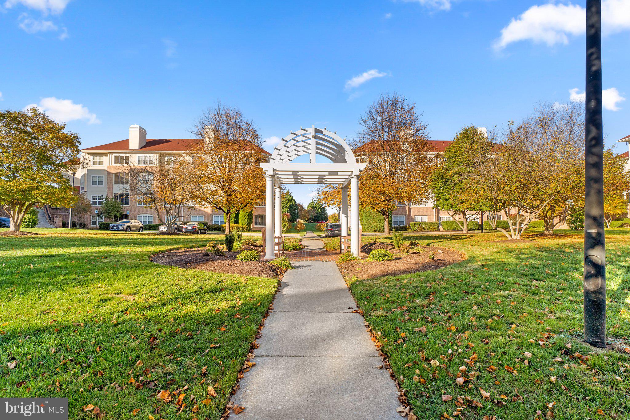 WAVERLY WOODS - Residential