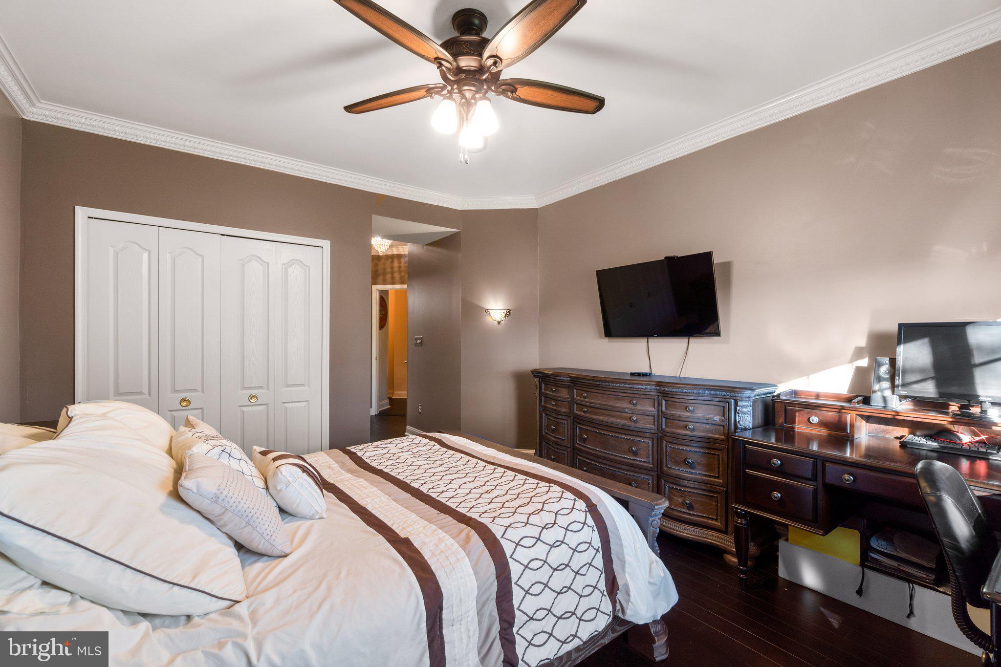 WAVERLY WOODS - Residential