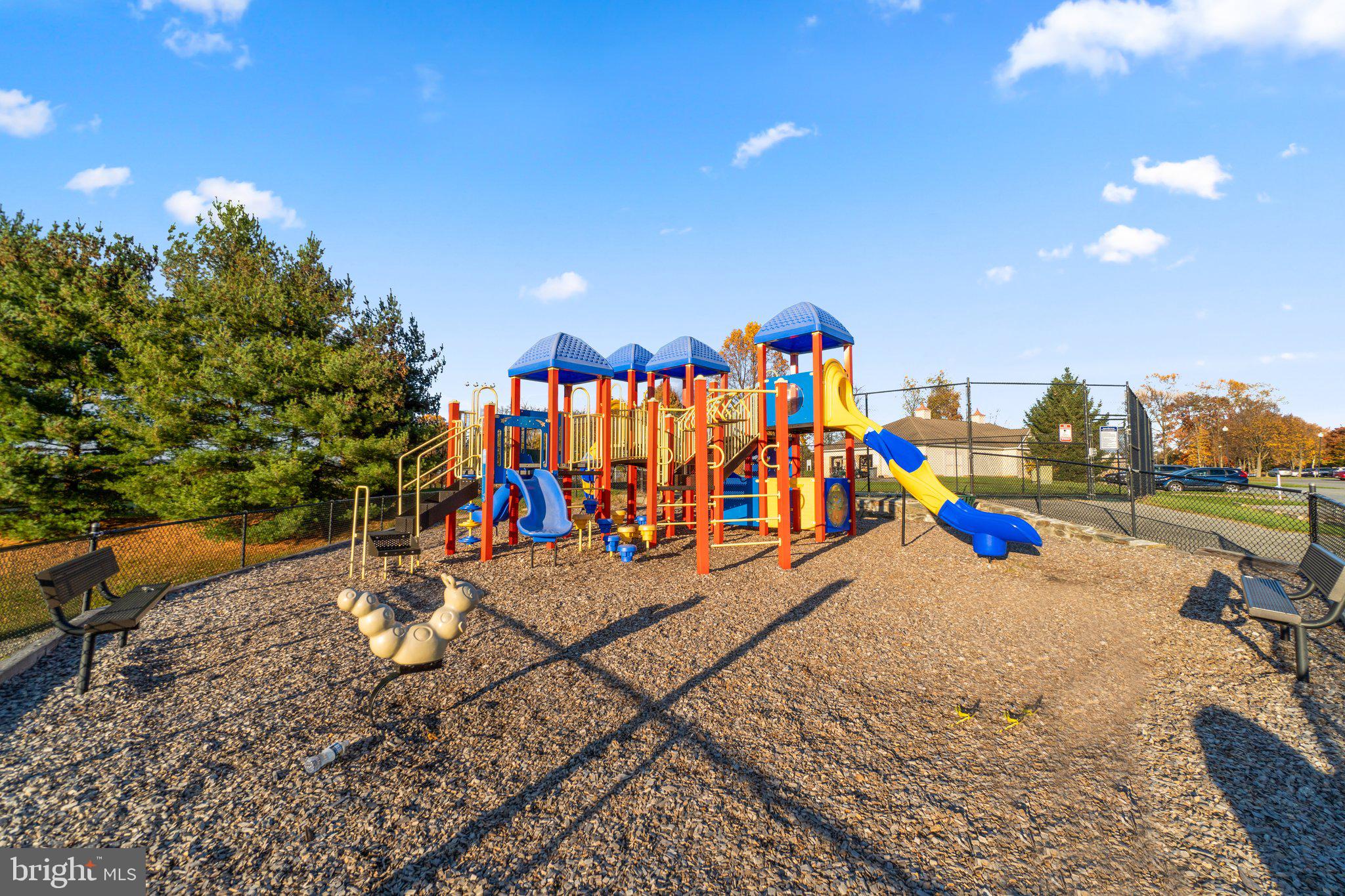 WAVERLY WOODS - Residential