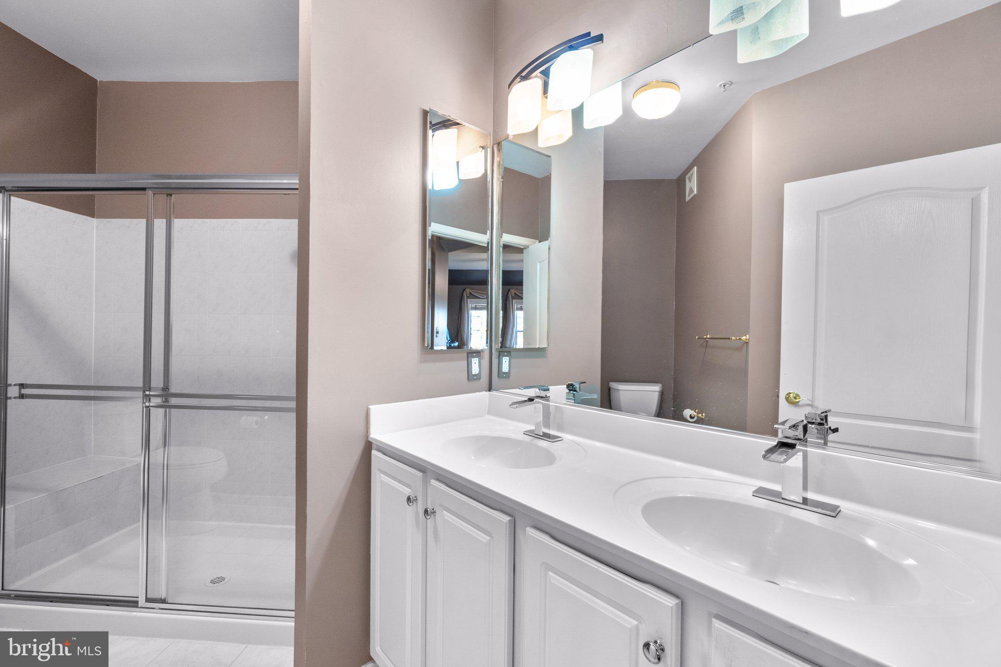 WAVERLY WOODS - Residential