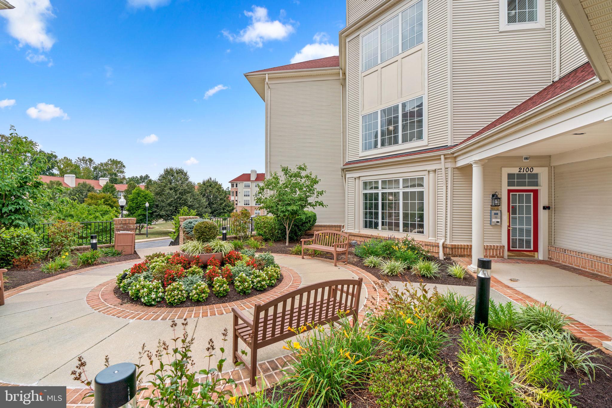 WAVERLY WOODS - Residential