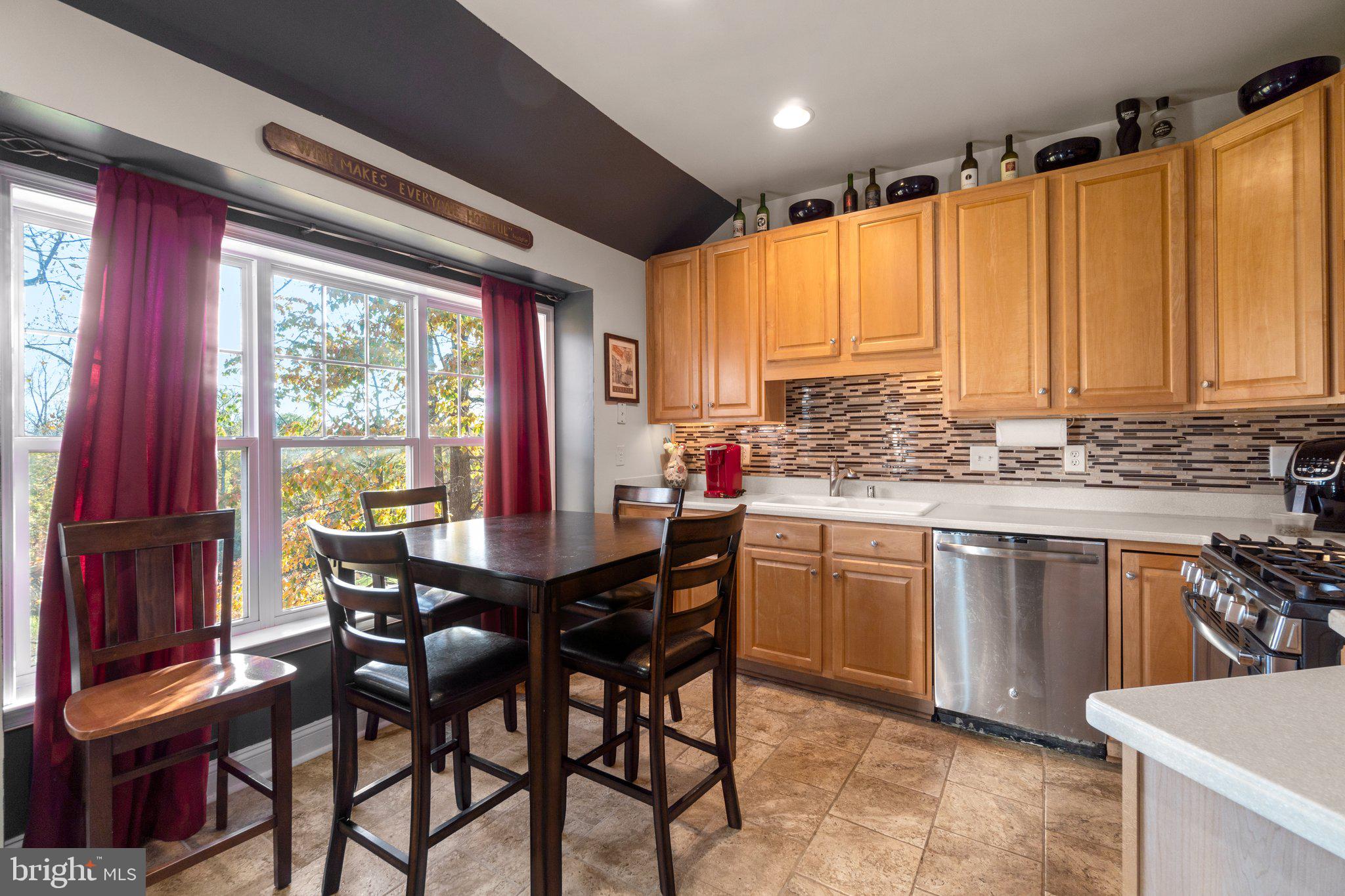 WAVERLY WOODS - Residential