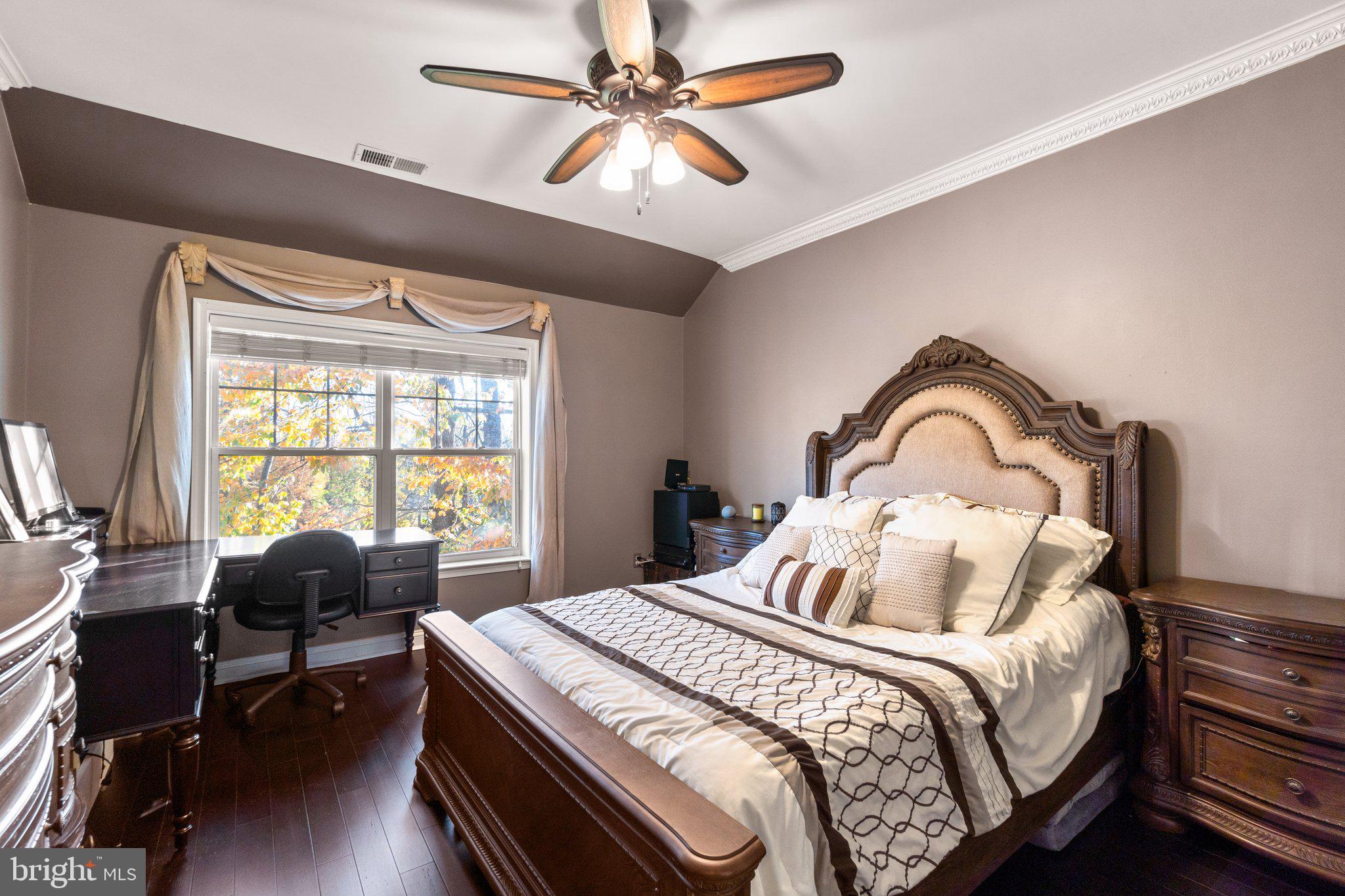 WAVERLY WOODS - Residential