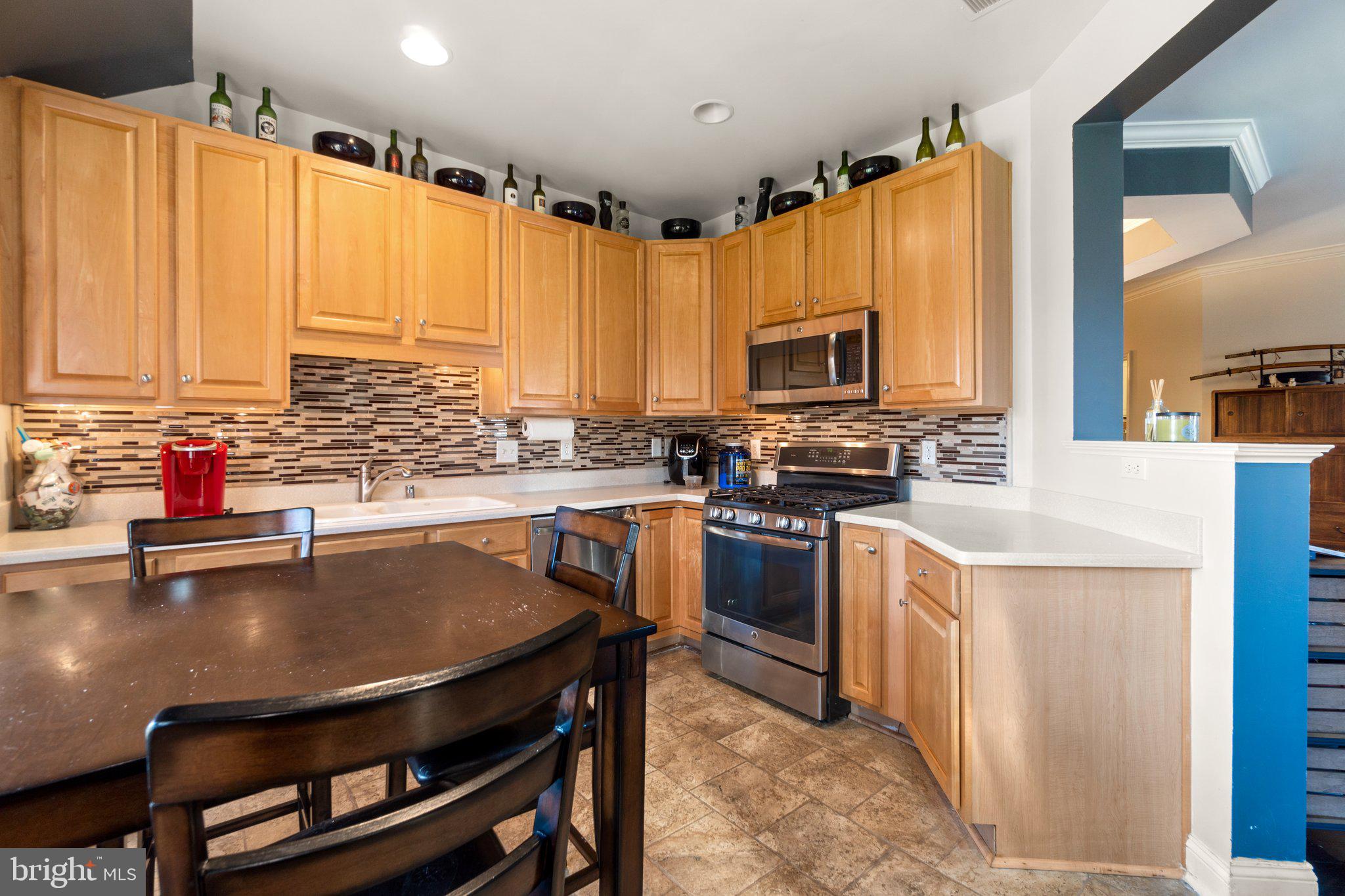 WAVERLY WOODS - Residential