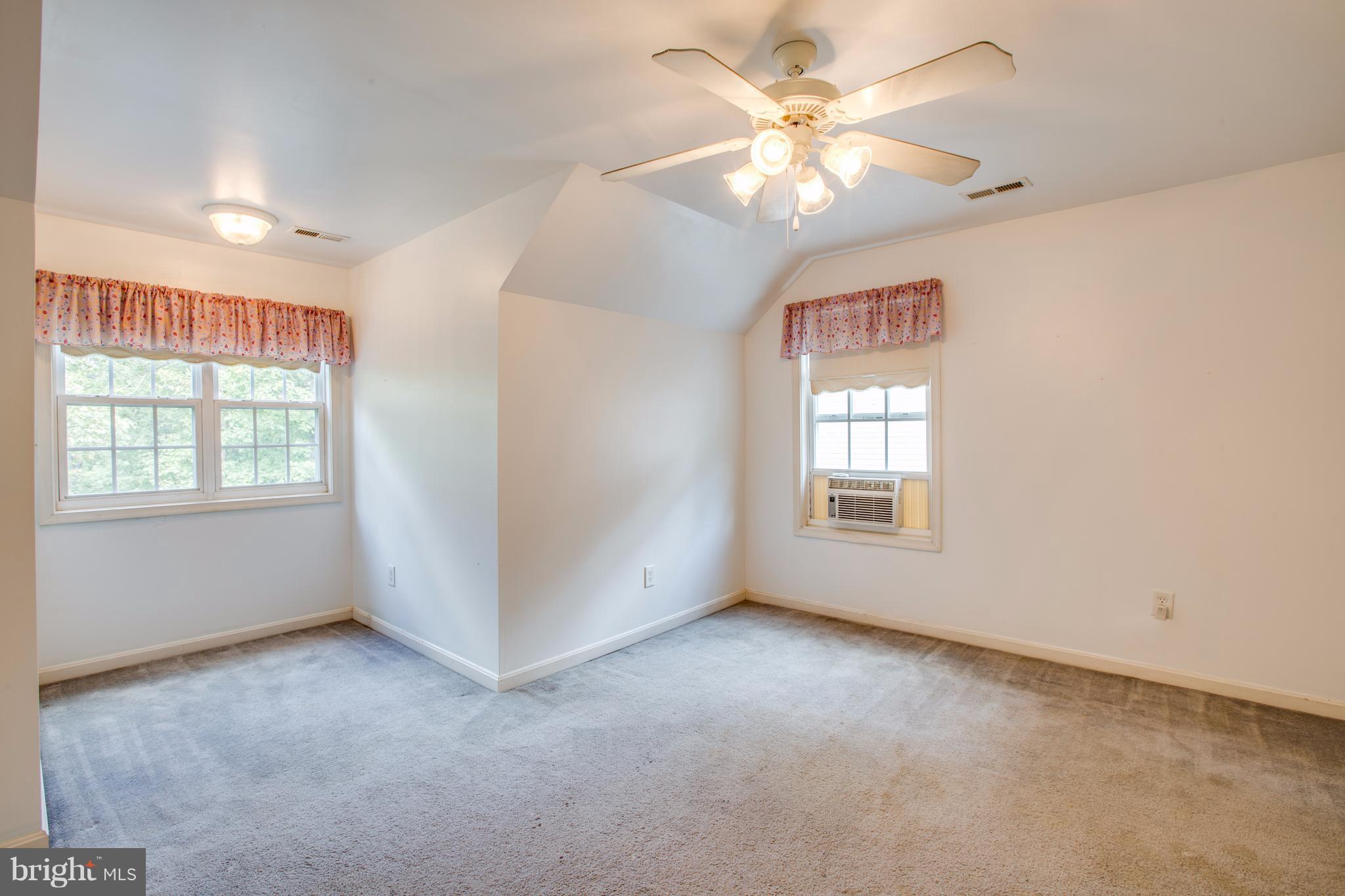 TANGLEWOOD - Residential