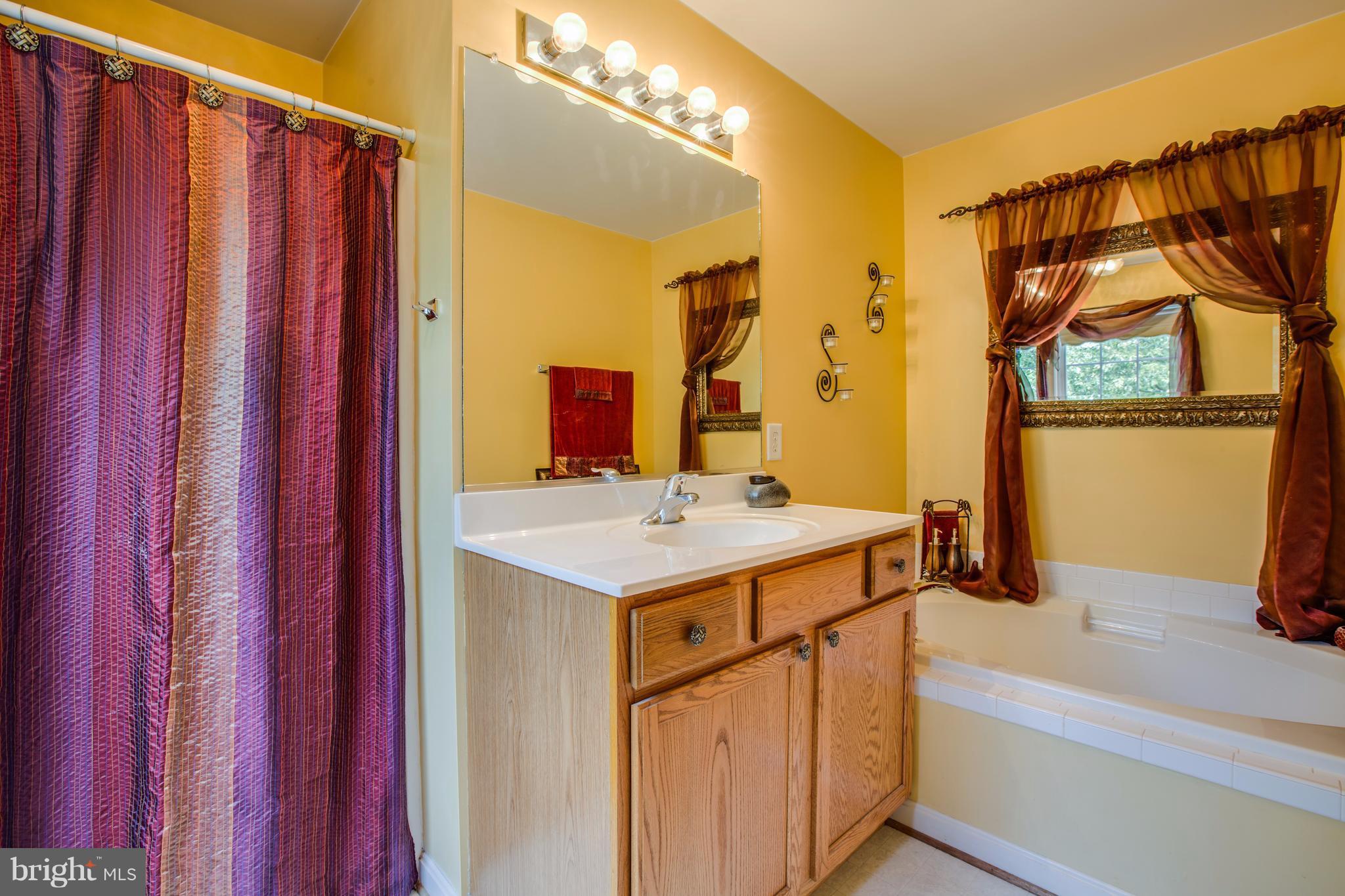 TANGLEWOOD - Residential