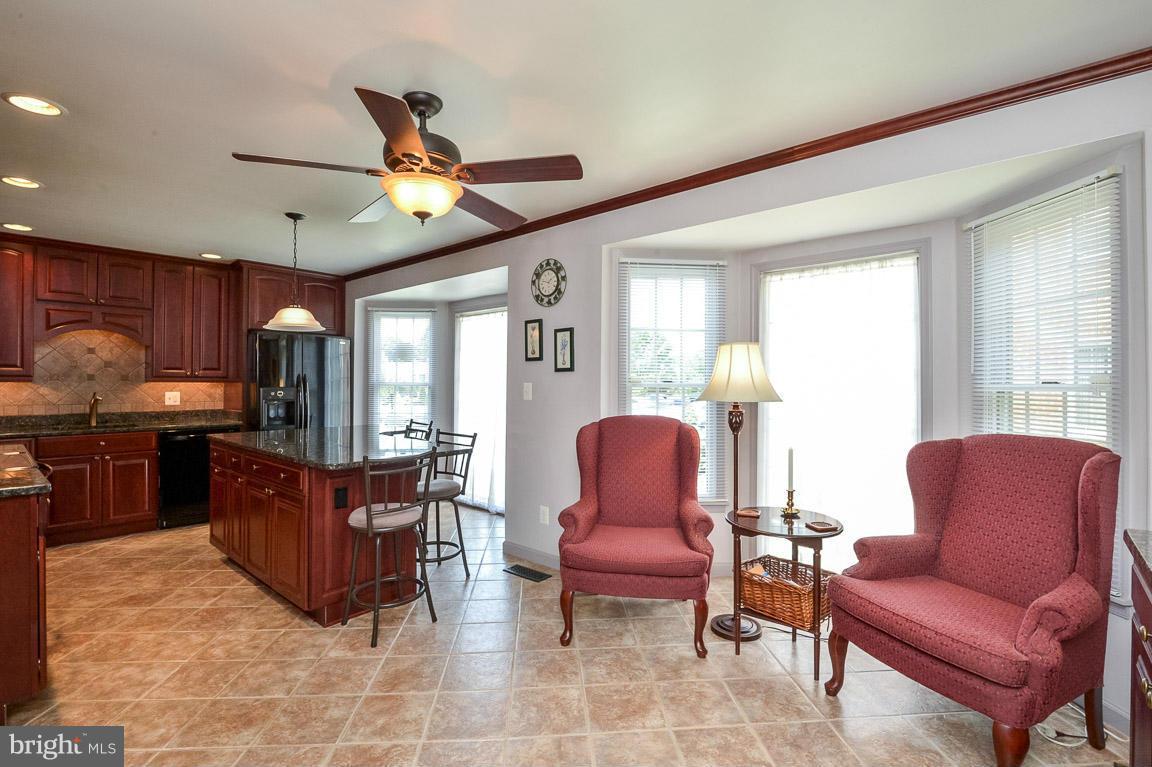 CHARING CROSS - Residential