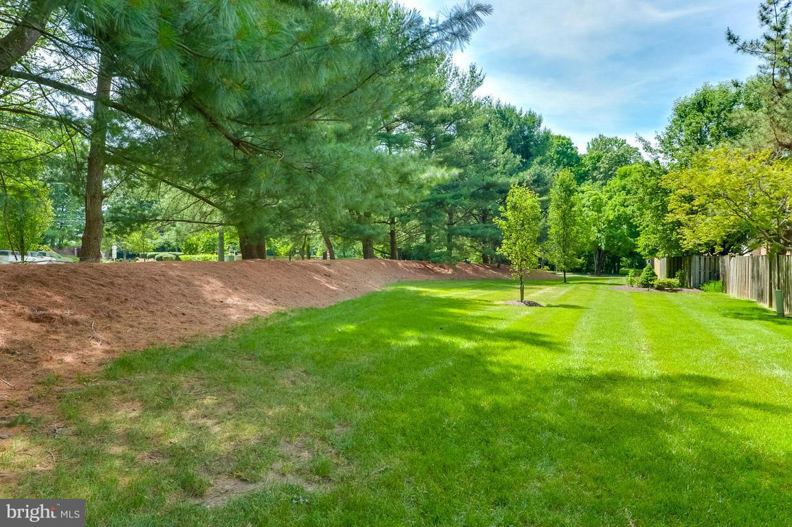 CHARING CROSS - Residential