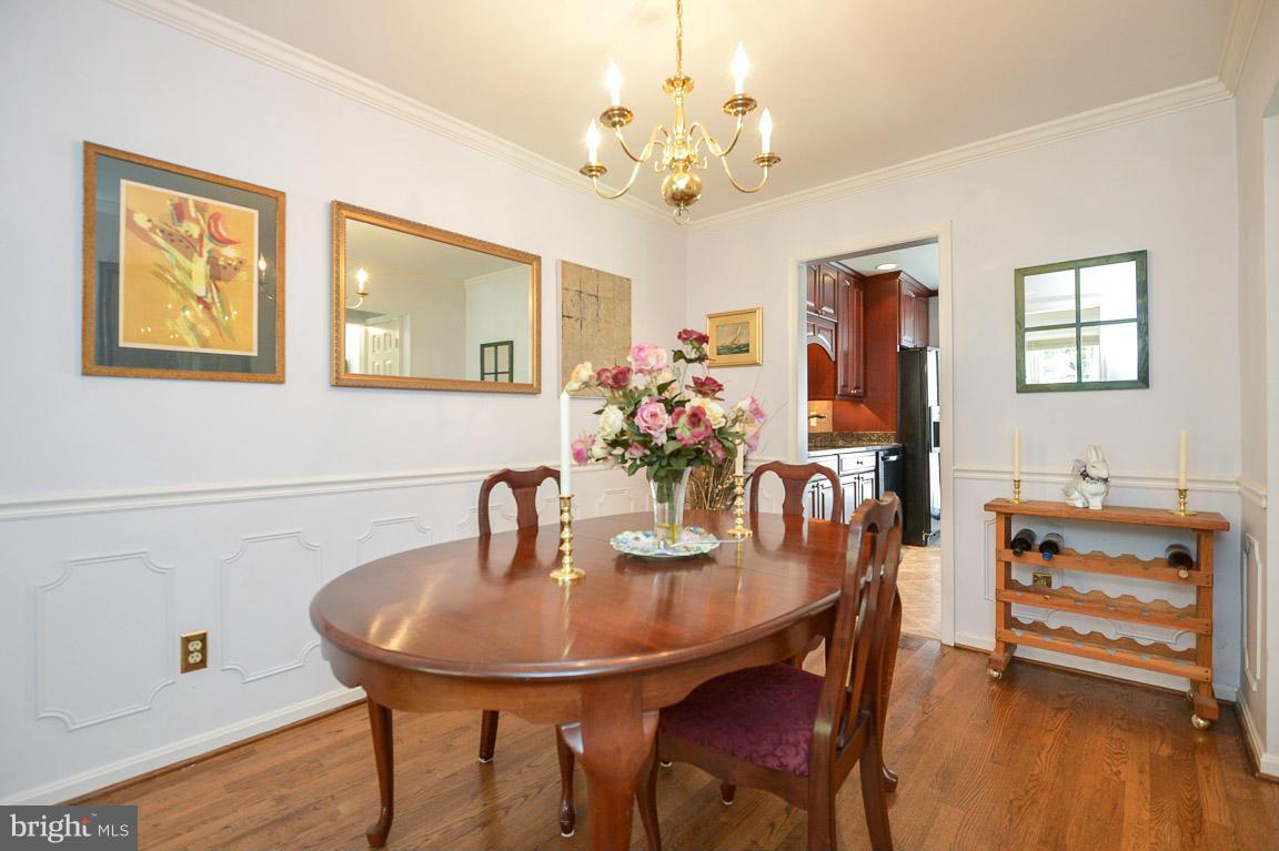 CHARING CROSS - Residential