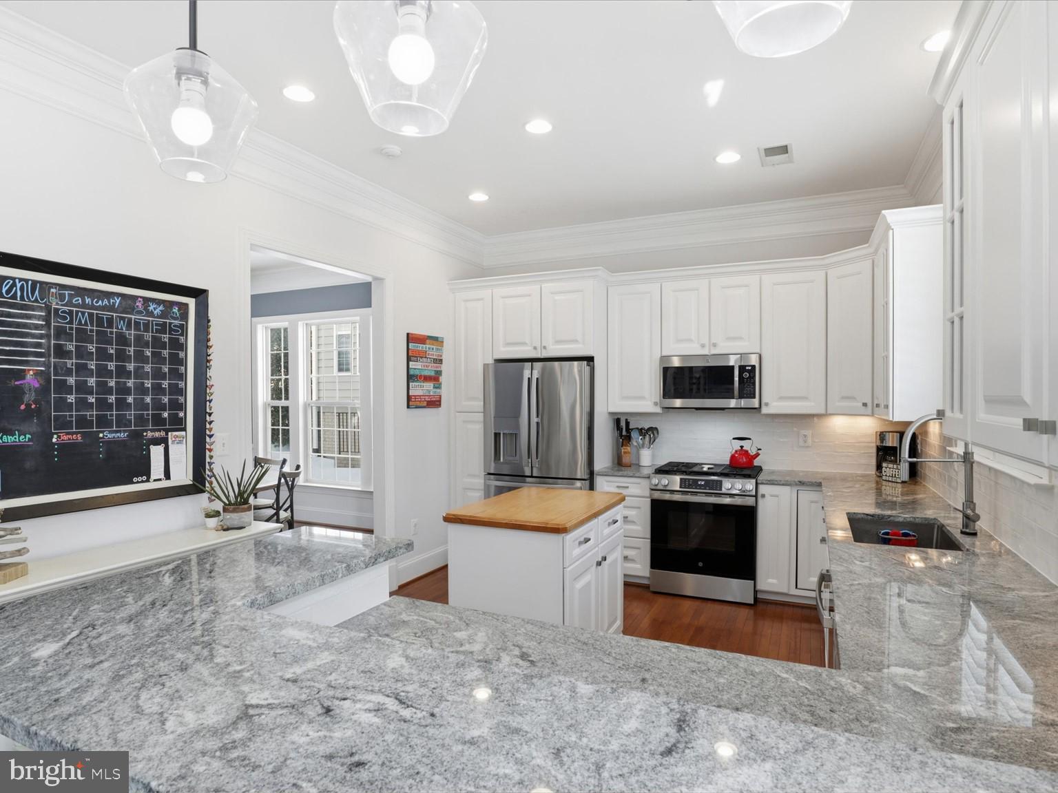 COOPERS GROVE - Residential