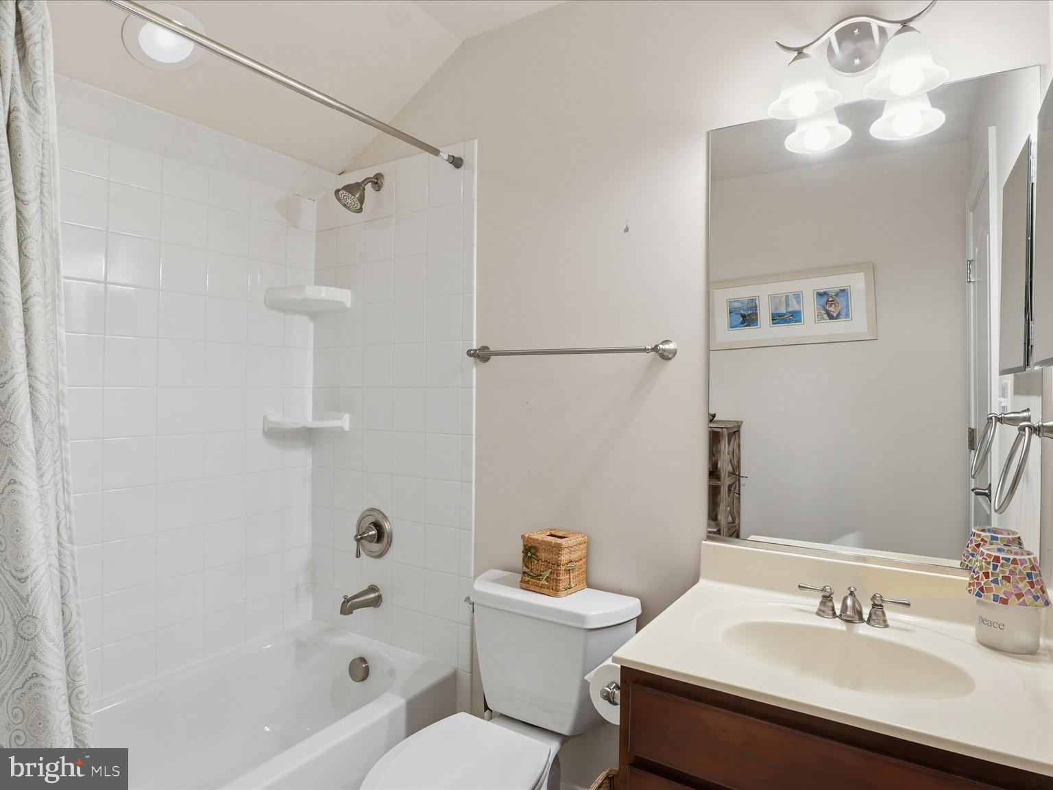 COOPERS GROVE - Residential