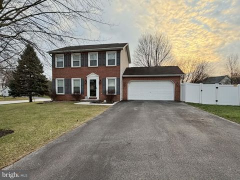7 MEADOW LANE HANOVER PA 17331