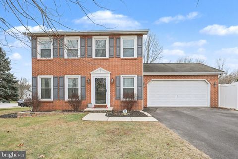 7 MEADOW LANE HANOVER PA 17331