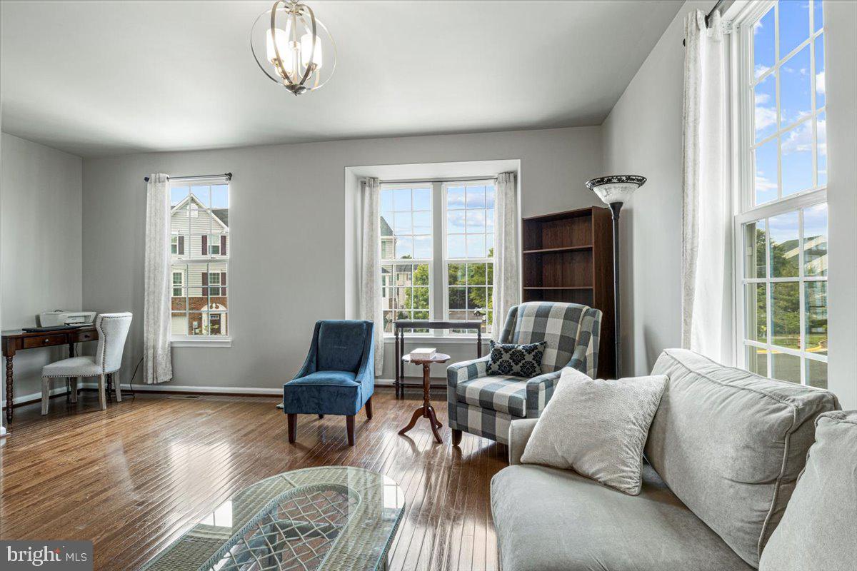 WAVERLY STATION - Residential