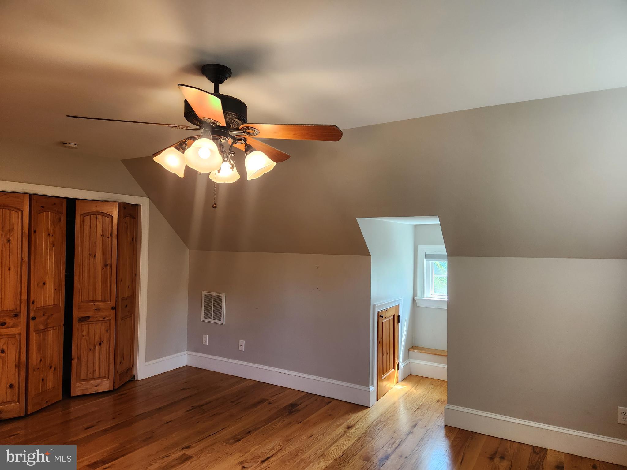 000 - Residential Lease