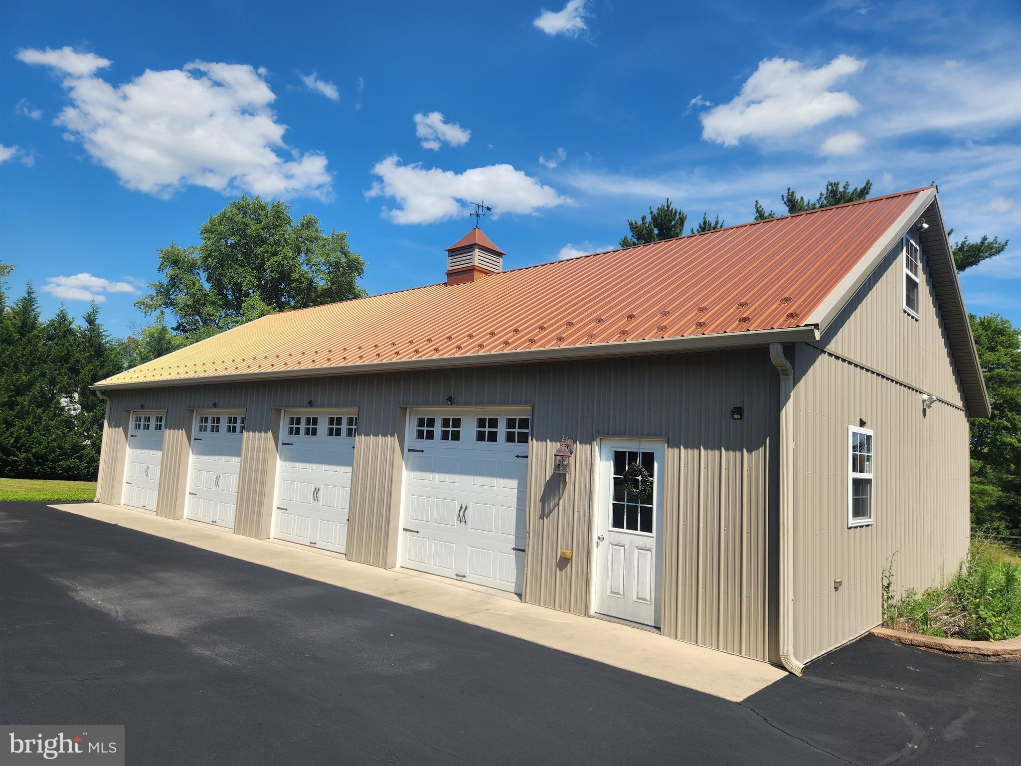 000 - Residential Lease