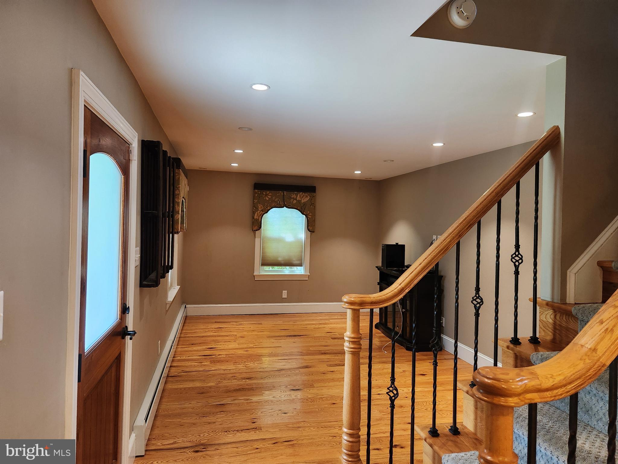 000 - Residential Lease