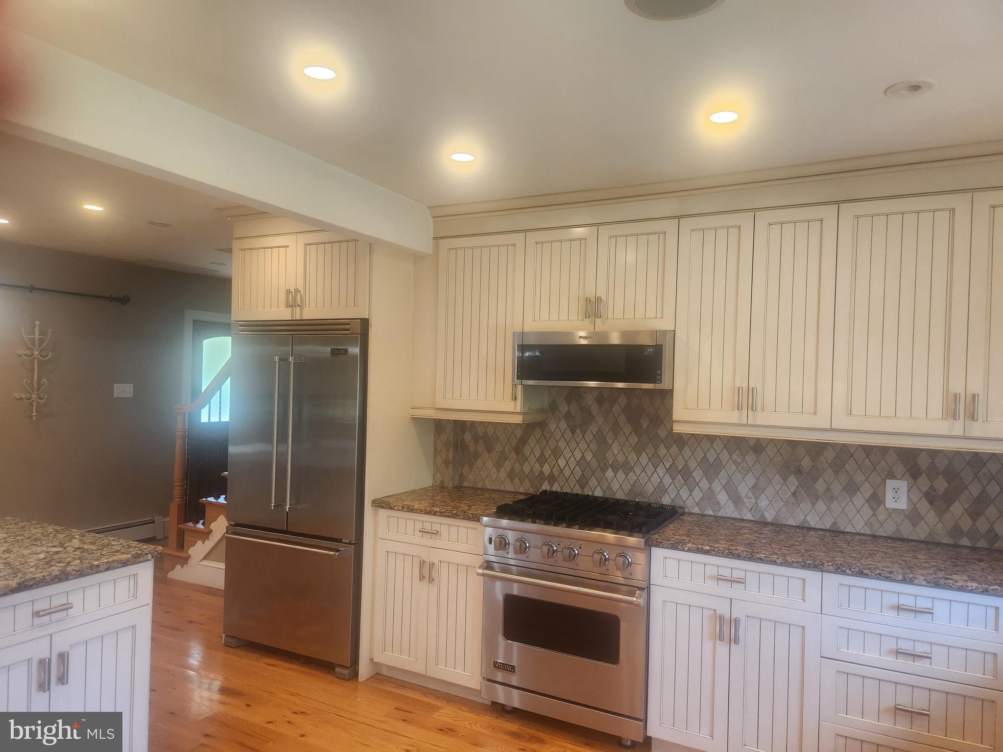 000 - Residential Lease