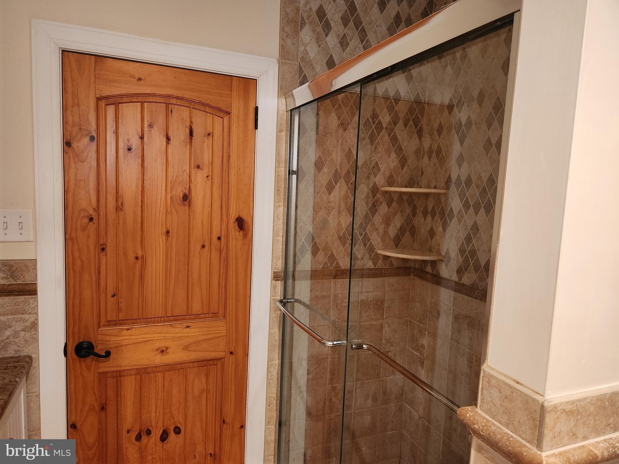 000 - Residential Lease