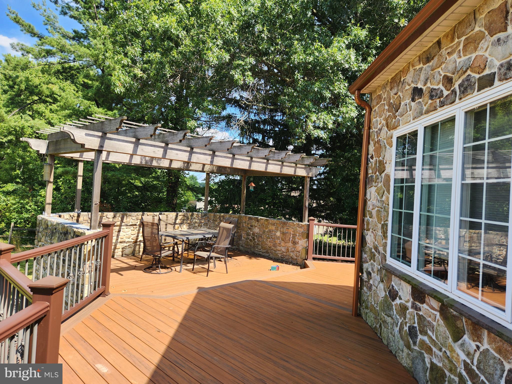 000 - Residential Lease