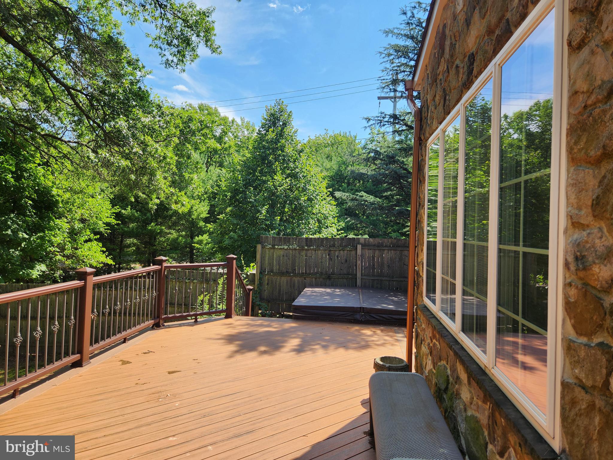 000 - Residential Lease