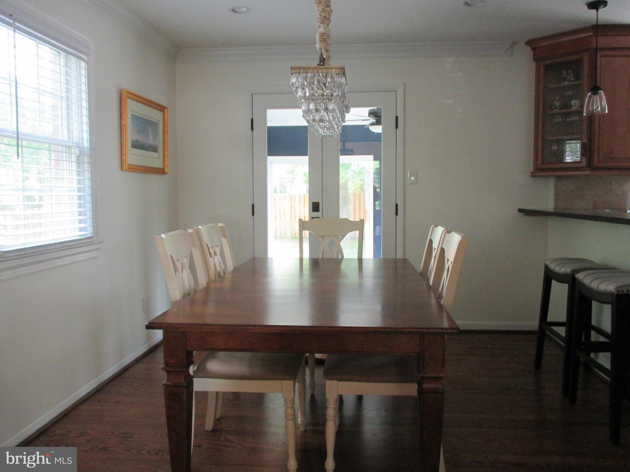 8611 CUSHMAN PLACE