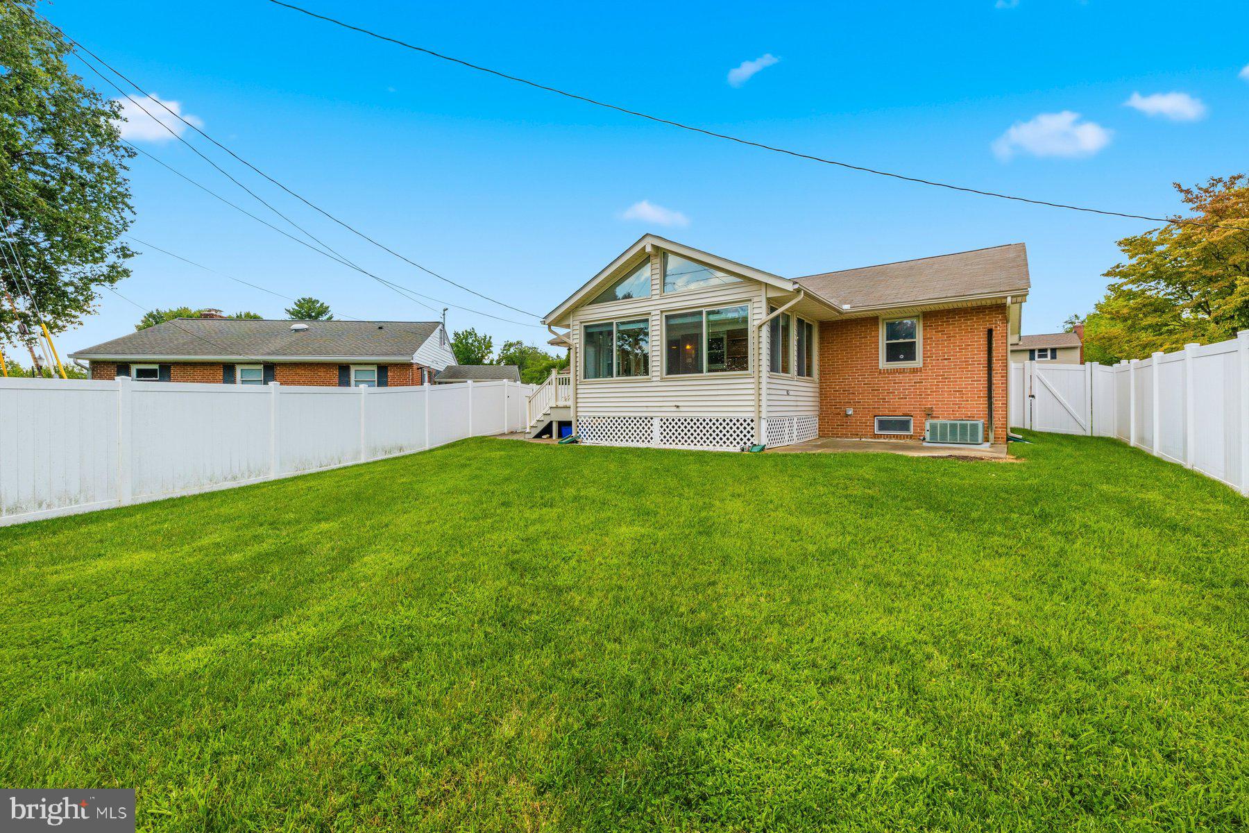802 YOUNG PLACE