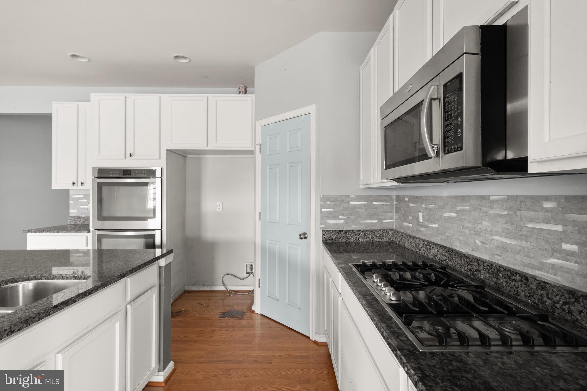 STAFFORD LAKES VILLAGE - Residential