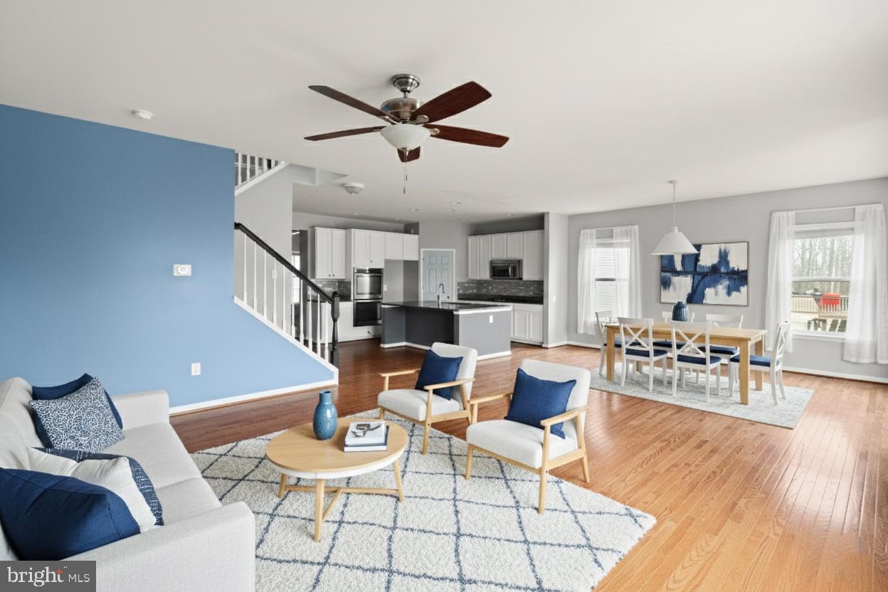 STAFFORD LAKES VILLAGE - Residential