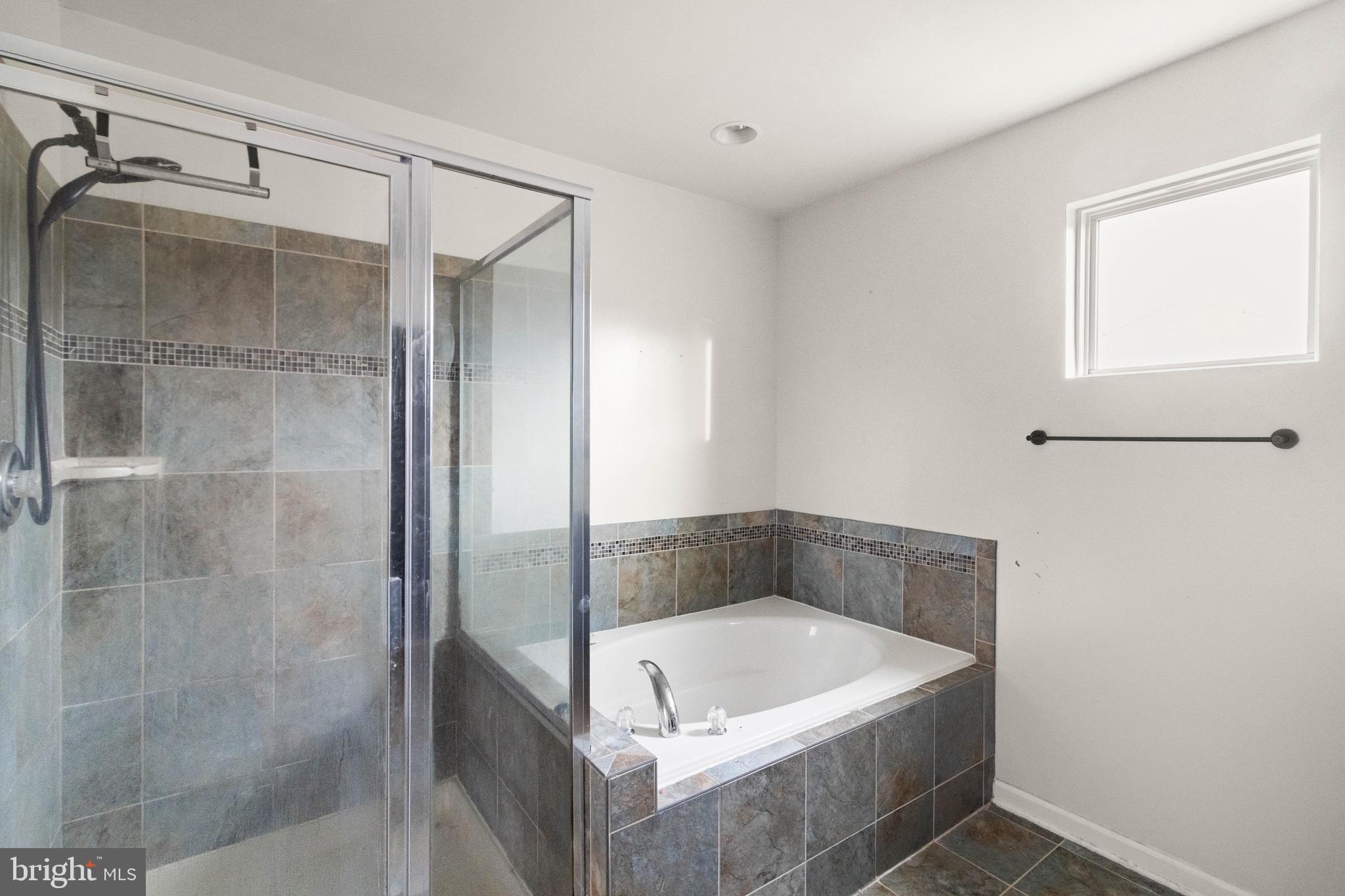 STAFFORD LAKES VILLAGE - Residential